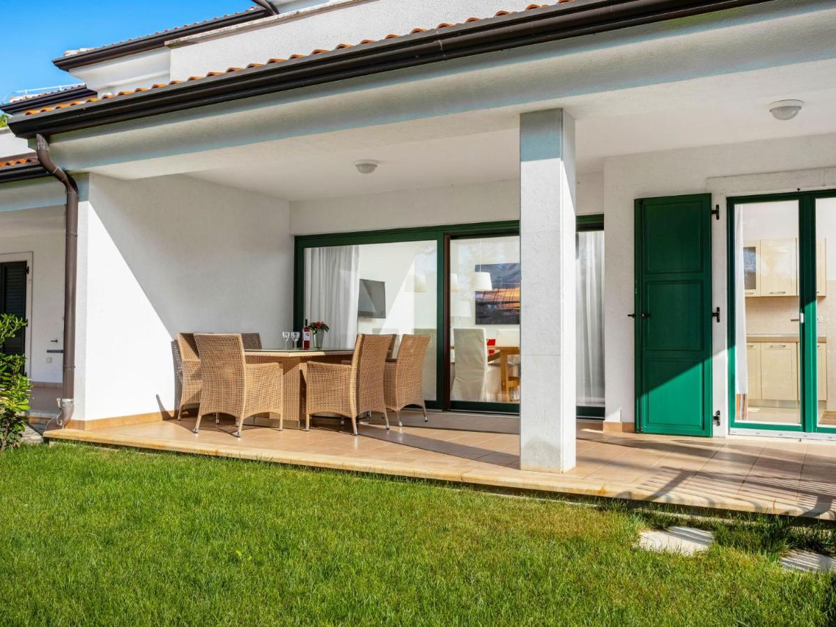 Holiday Home Villa Beach Front By Interhome Savudrija Exterior photo