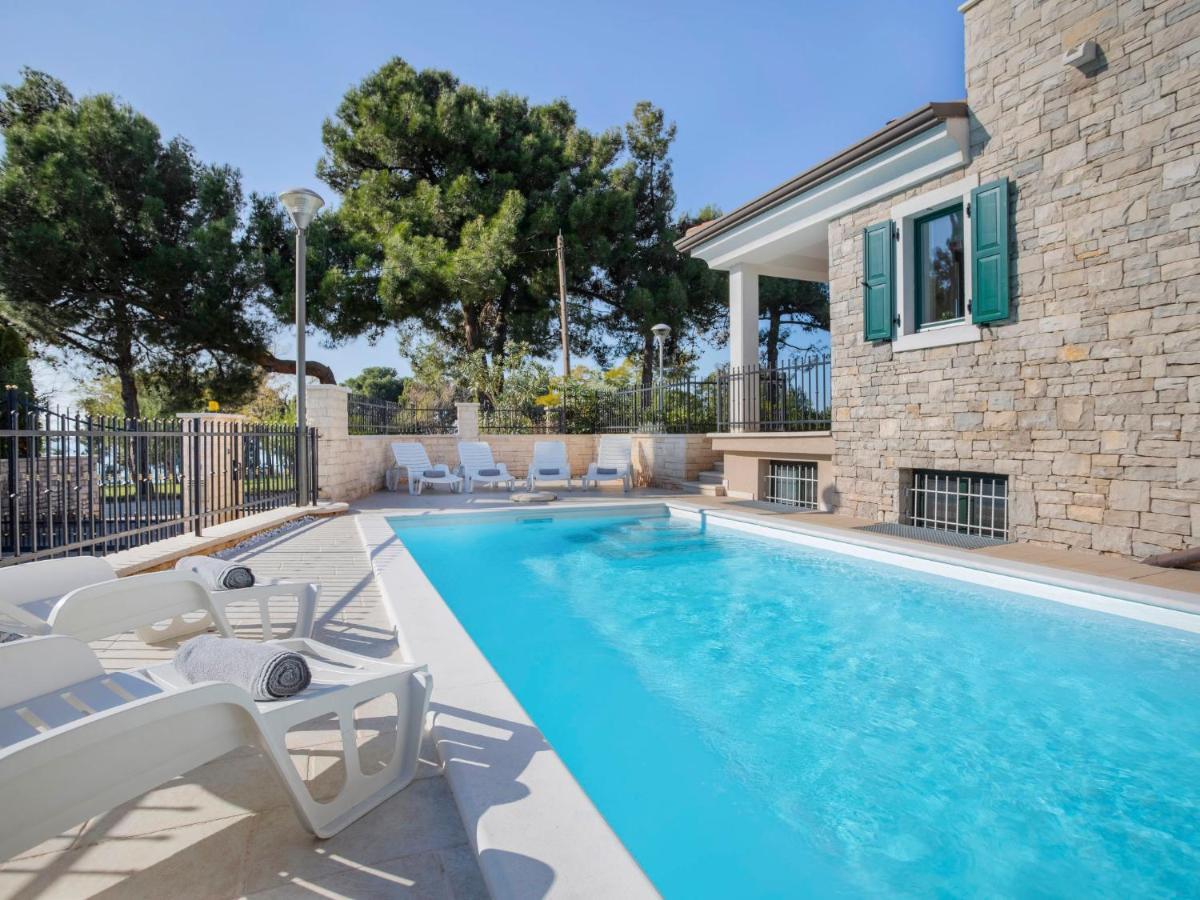 Holiday Home Villa Beach Front By Interhome Savudrija Exterior photo